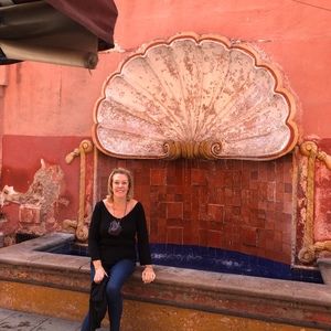 Meet your Posher, Dawn